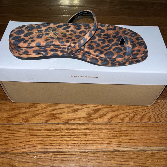 Jessica Simpson Malha Natural Leopard Print Faux Suede Casual Sandals Women’s 5 - Picture 4 of 10